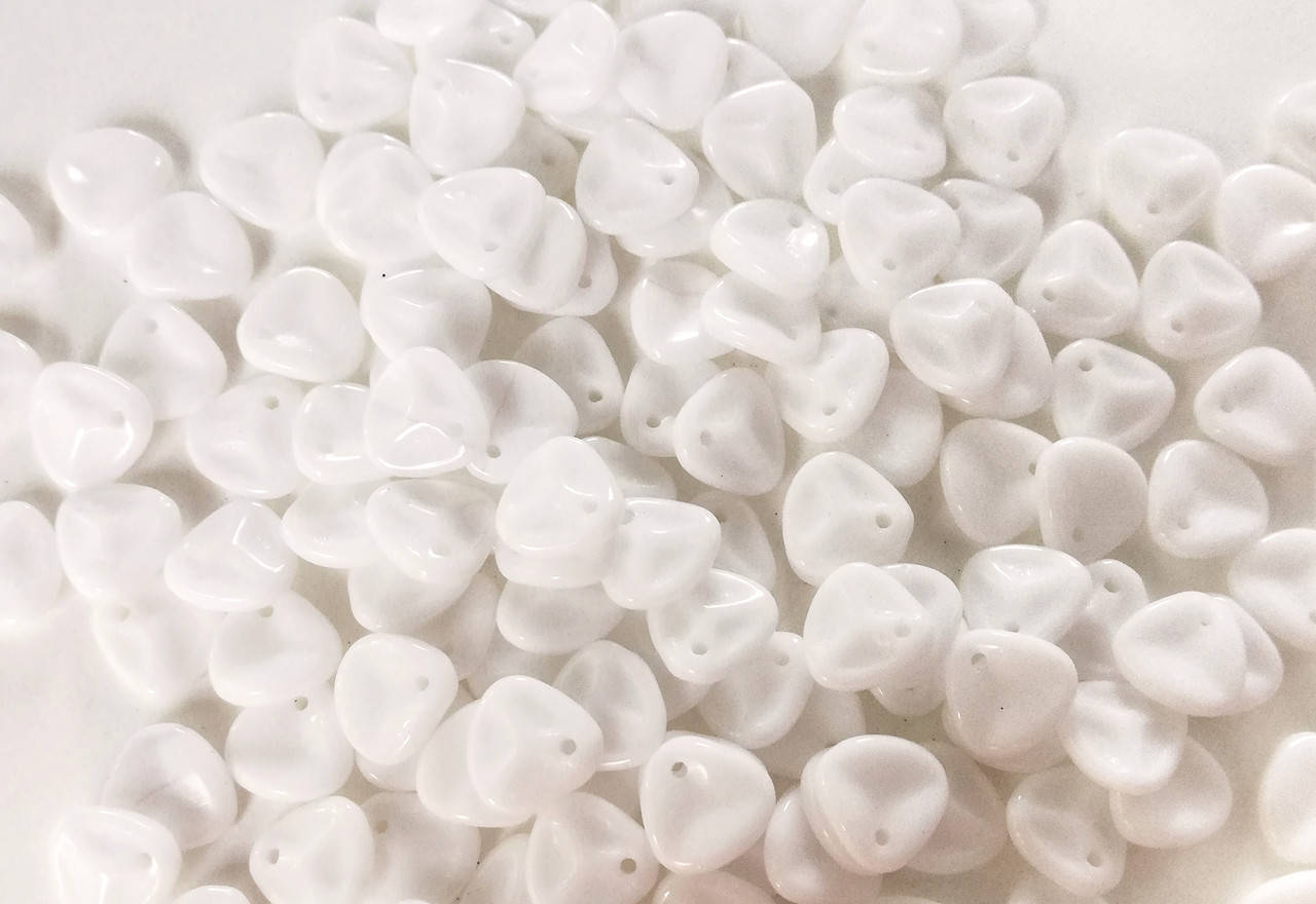 

03000 Rose Petals 8*7 mm Chalk White (10 шт)