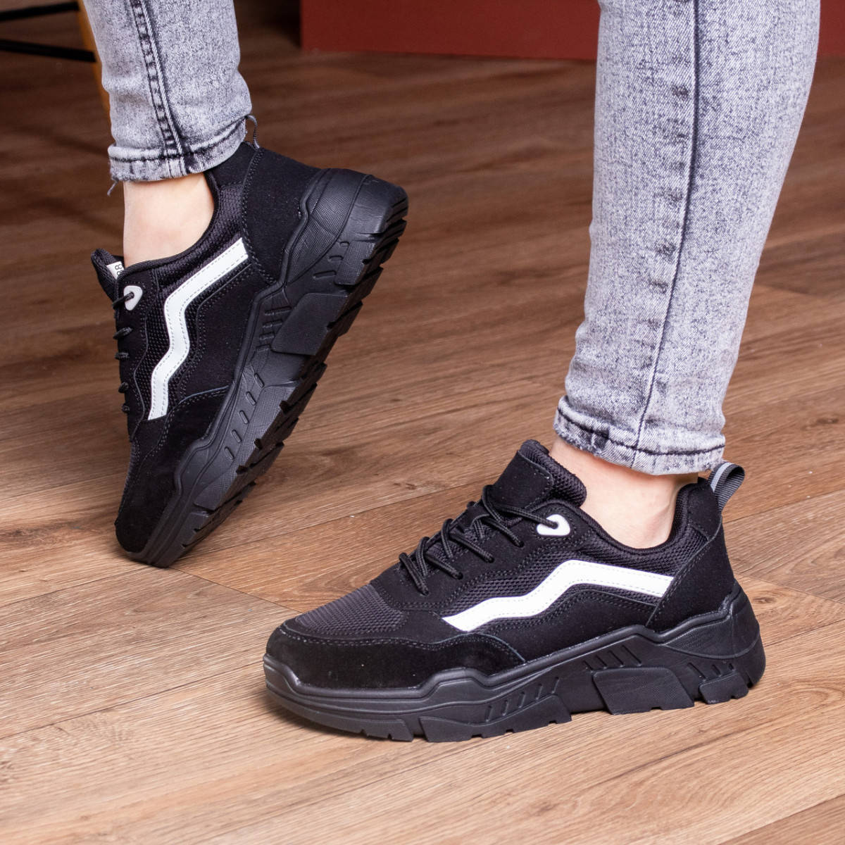 

Кроссовки женские Fashion Hacki 2820 41 размер 25,5 см Черный