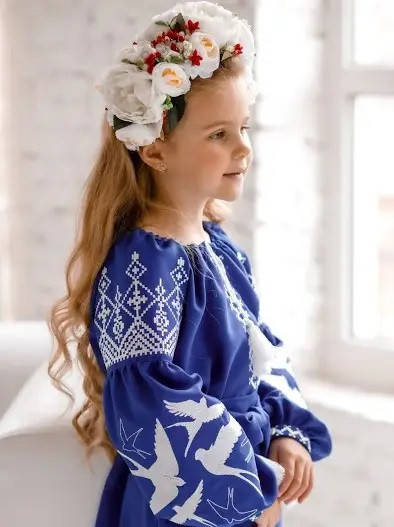 

Платье вышиванка джинс с ласточками 104-158