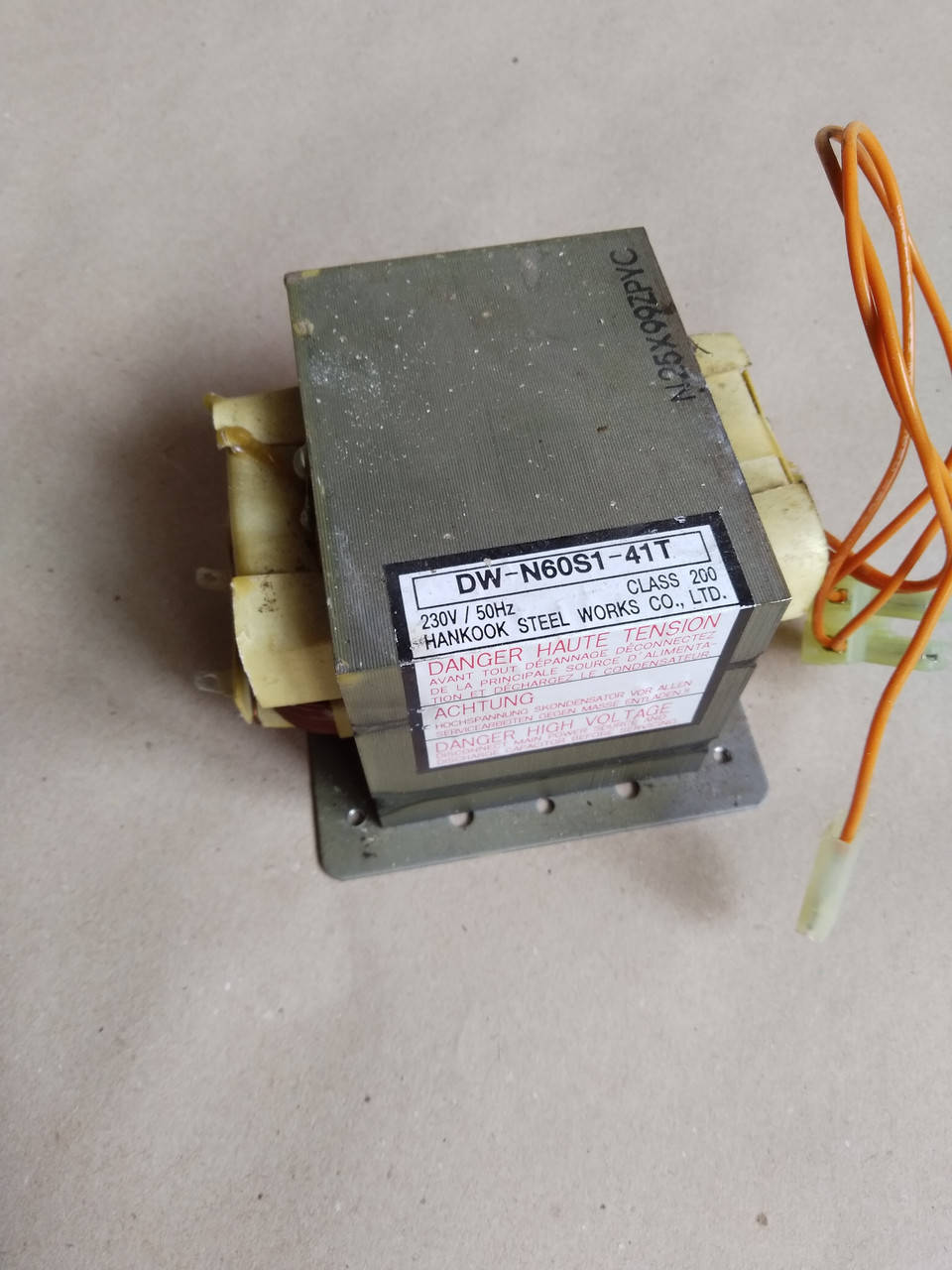 

Трансформатор к микроволновке DW-N60S1-41T б / у , трансформатор для микроволновки , для микроволно печи