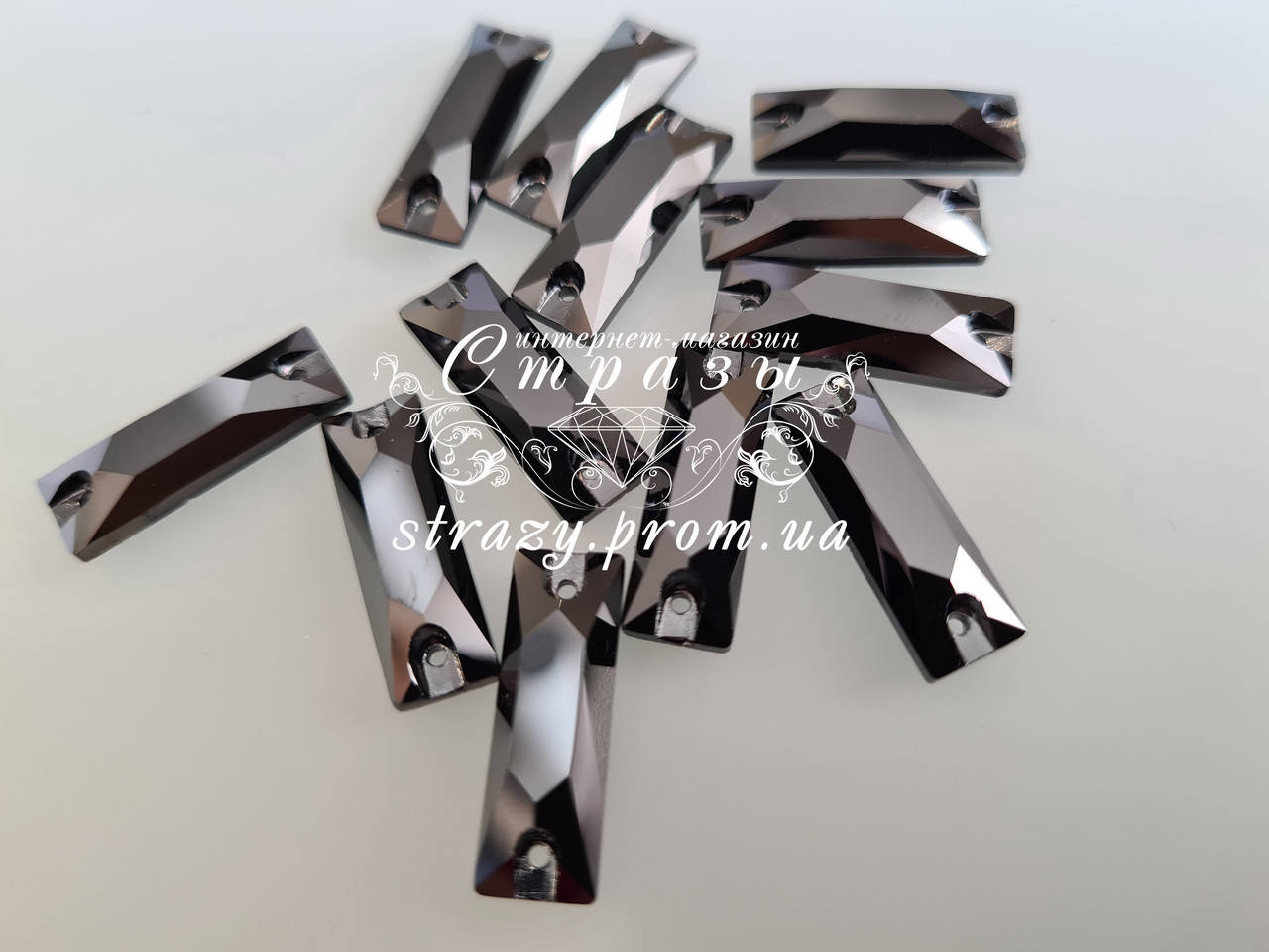 

Стразы пришивные Lux Багет 7*21мм. Hematite