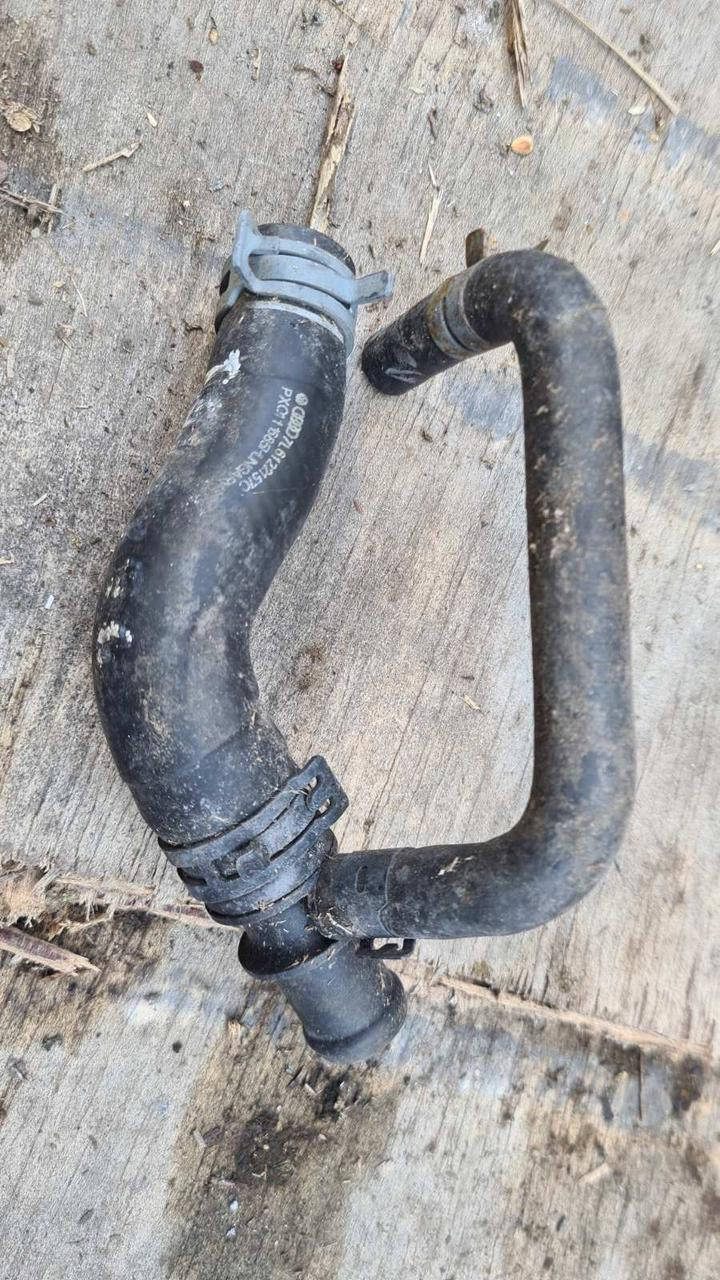 

Шланг системы охлаждения VOLKSWAGEN TOUAREG 7L6122157C