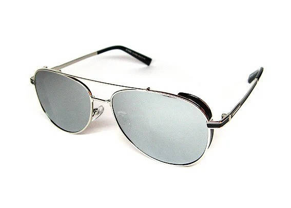

Солнцезащитные очки с зеркальными линзами Matrix Polarized