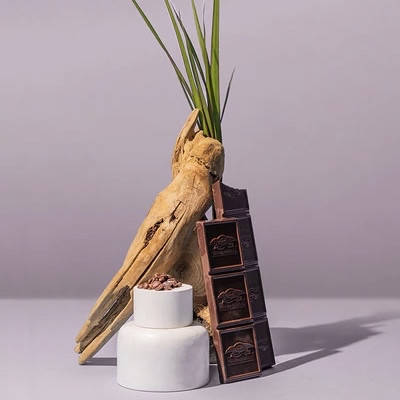 

Plum blossom & cacao \ Цвіт сливи та какао