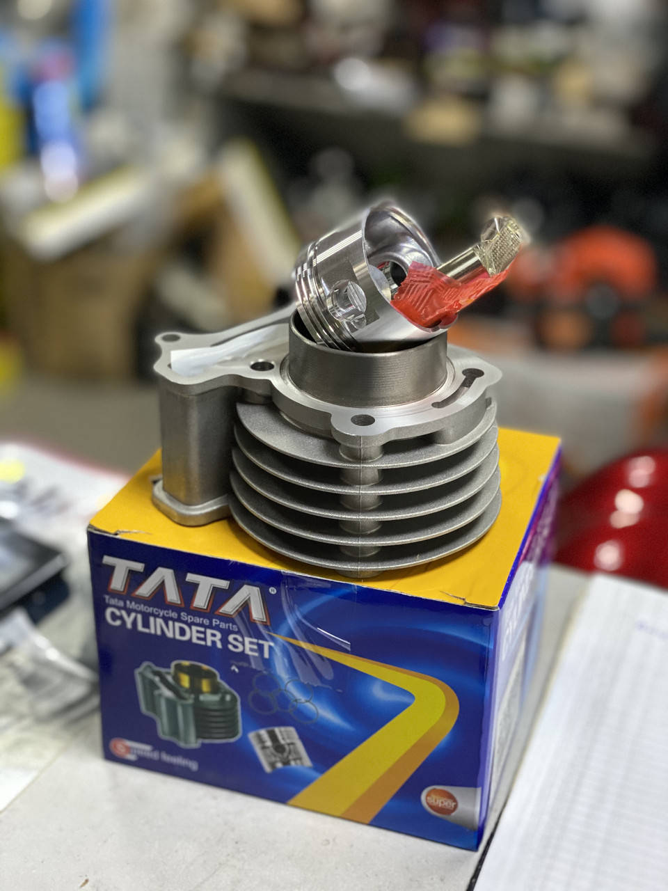 

Цилиндр и поршень TATA 4Т 80 кубов для мототехники