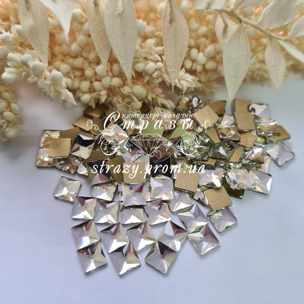 

Стразы фигурные 6мм Crystal 20шт №44К