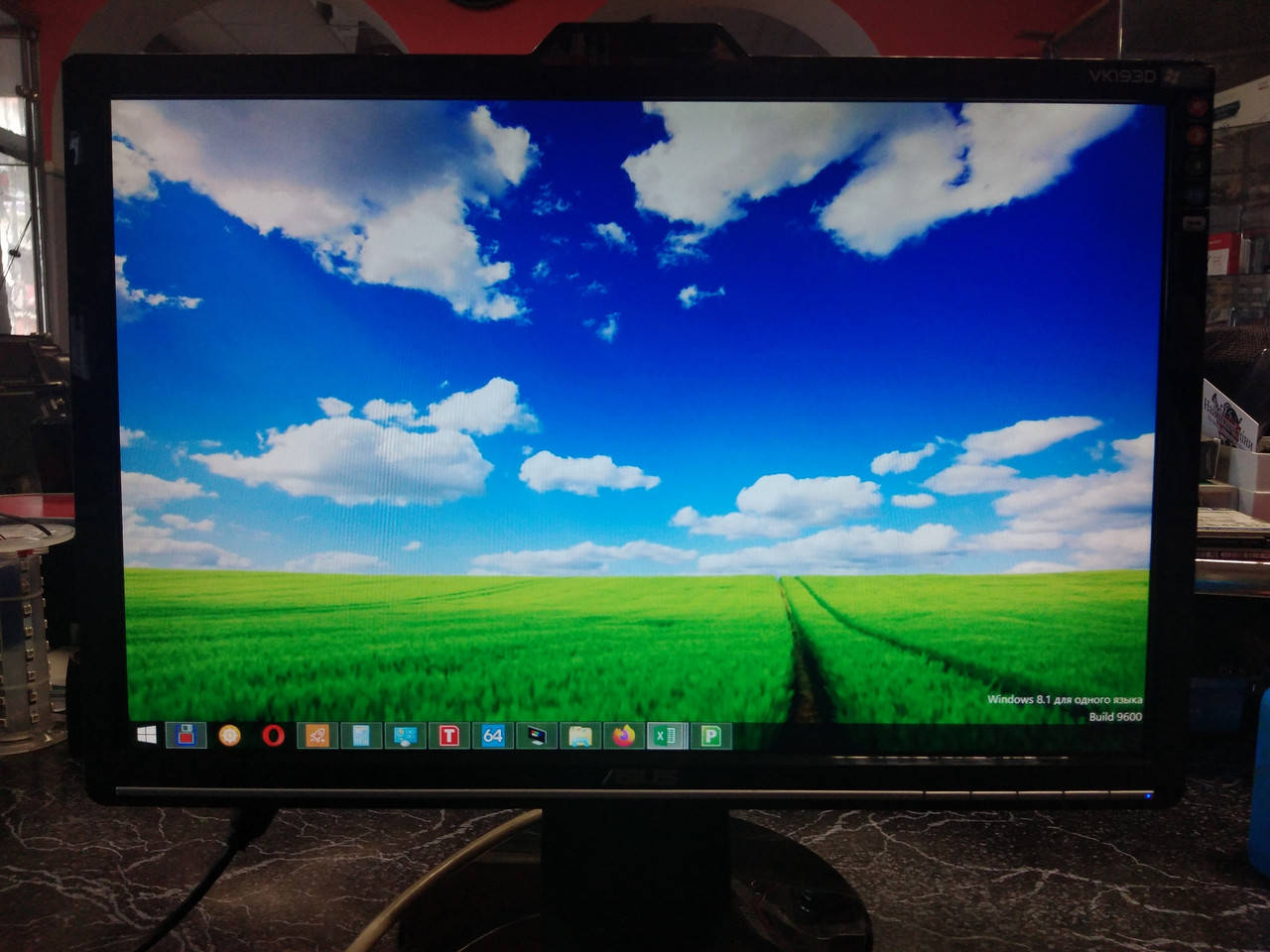 

Монитор Asus VK193D с web камерой - 19" б/у