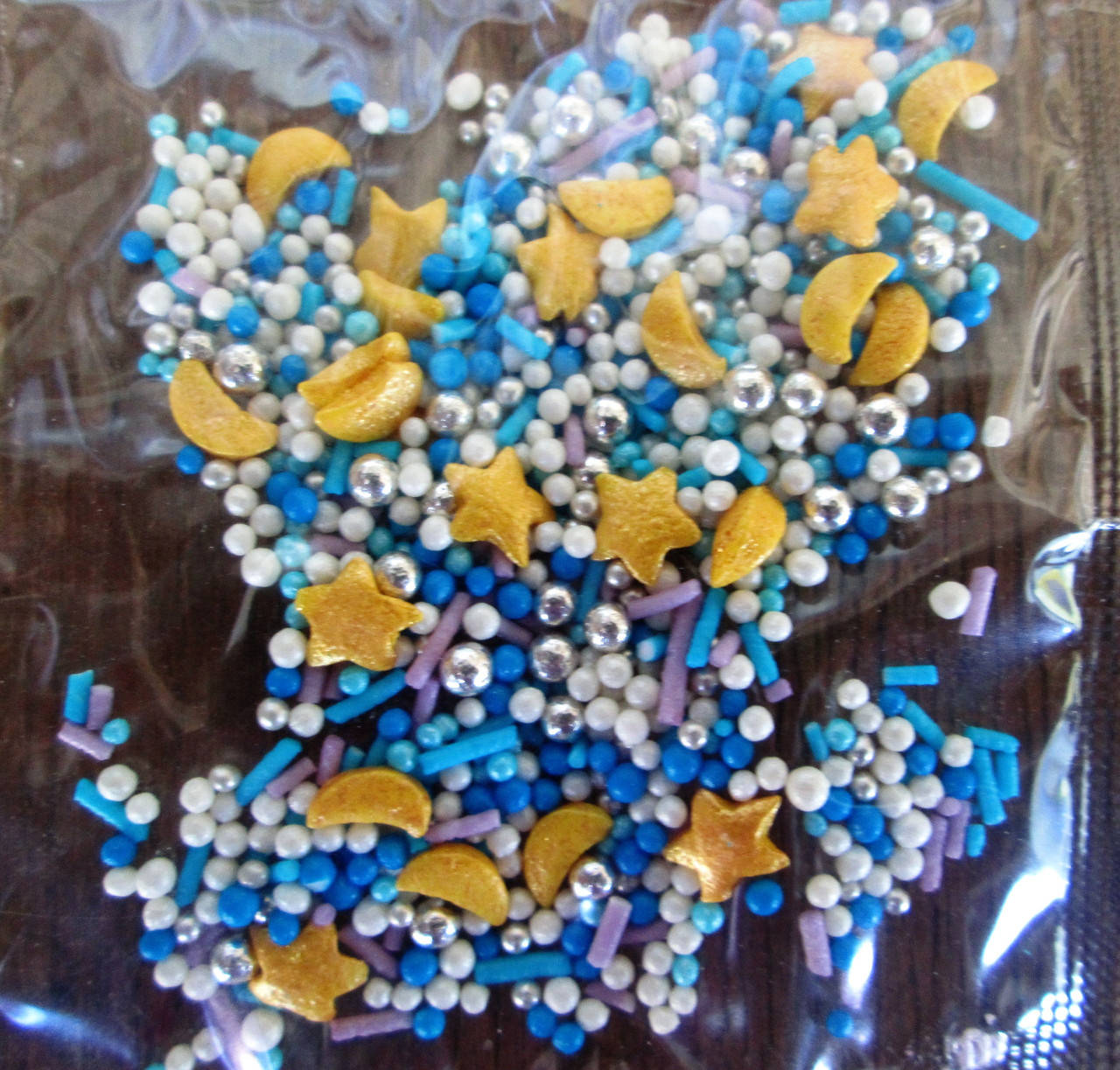 

Посыпка перламутровая фигурная "Звезды,месяц,серебро" №8