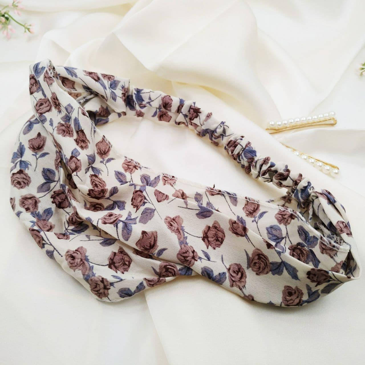 

Повязка-косынка