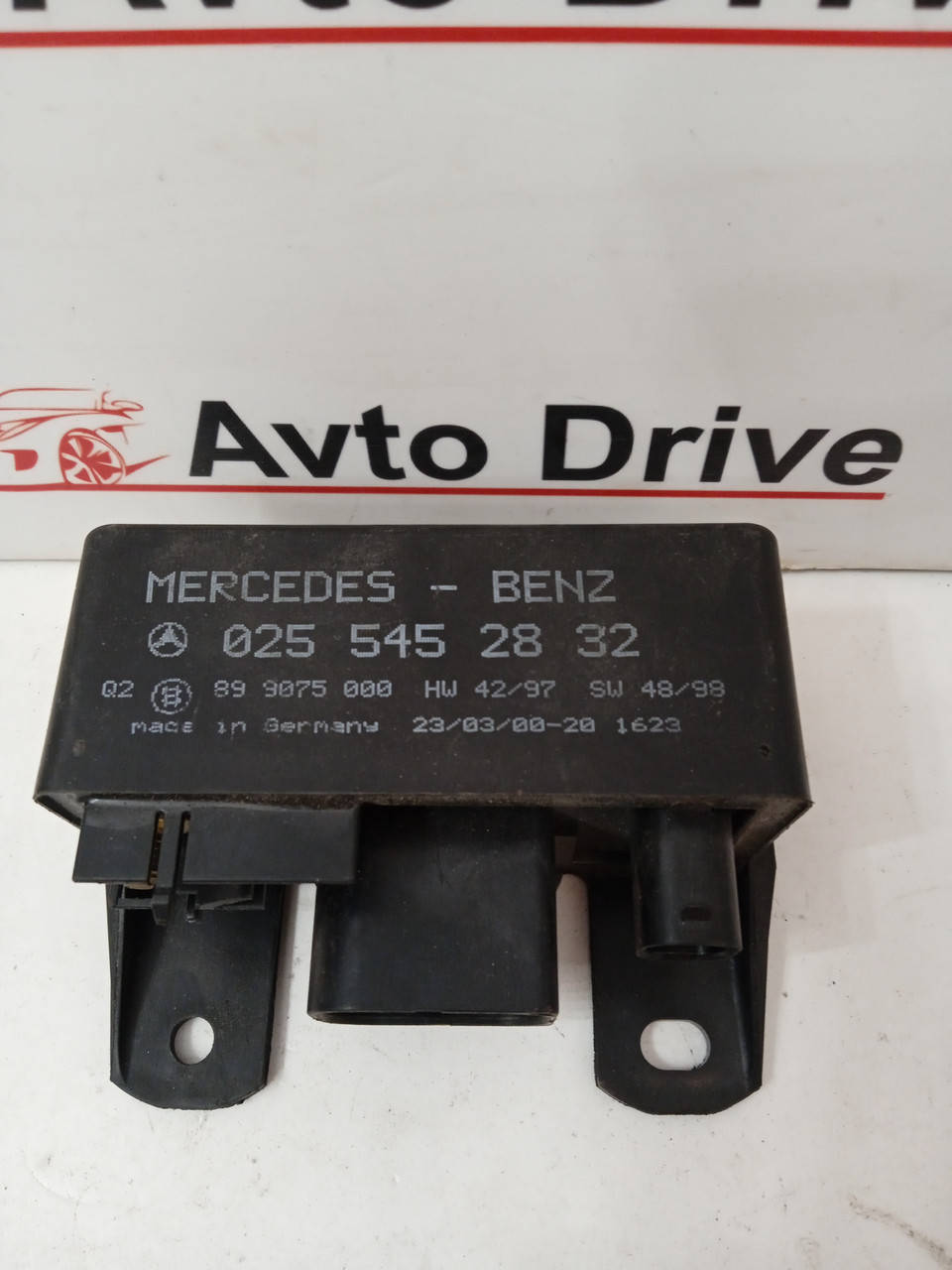 

Реле свечей накала Mercedes Sprinter Vito W168 0255452832