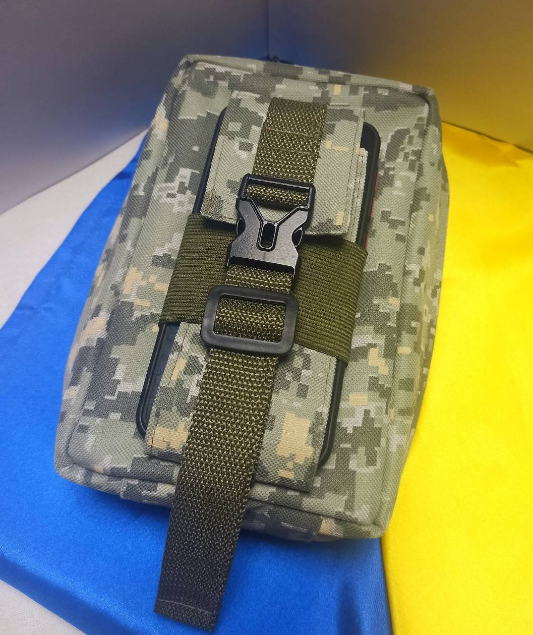 

Аптечка с подсумком для телефона или турникета MOLLE пиксель, Камуфляж пиксель