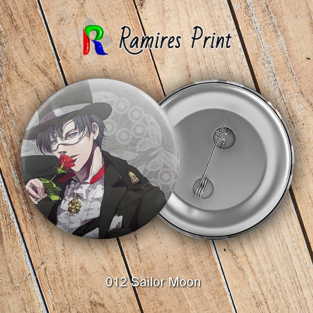 

Значок Sailor Moon 012