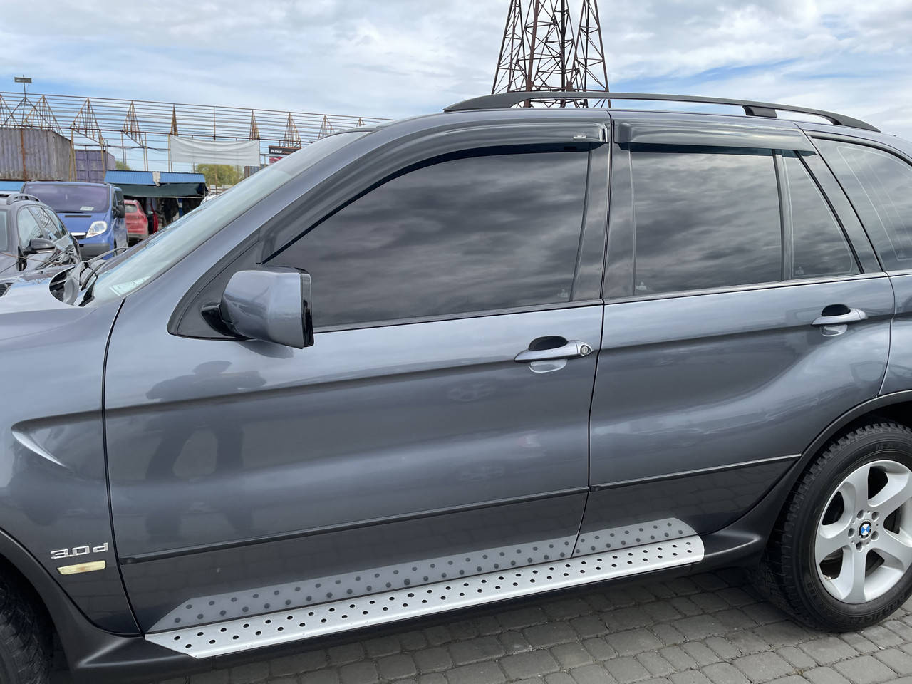 

Дефлекторы окон (ветровики) BMW X5 E53 2000-2007 4D 4шт(HIC)