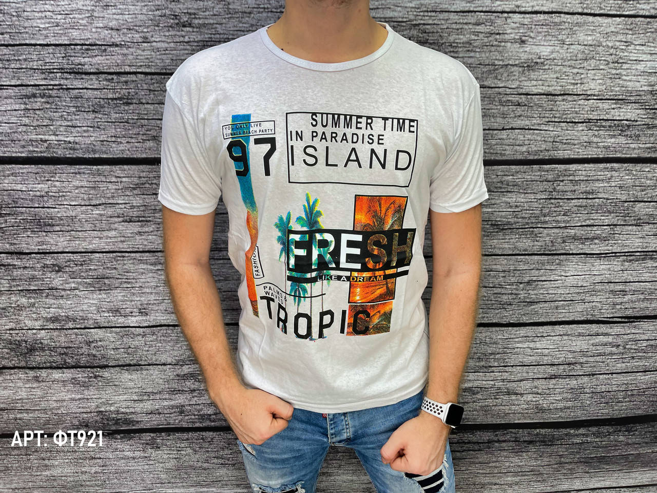 

Мужская футболка. Размеры: L, XL (маломерят на размер)