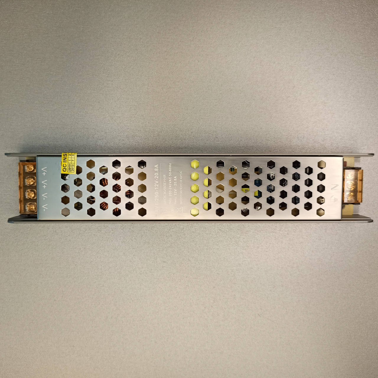 

Блок питания 12V 250W 20,8A AVT-250-12