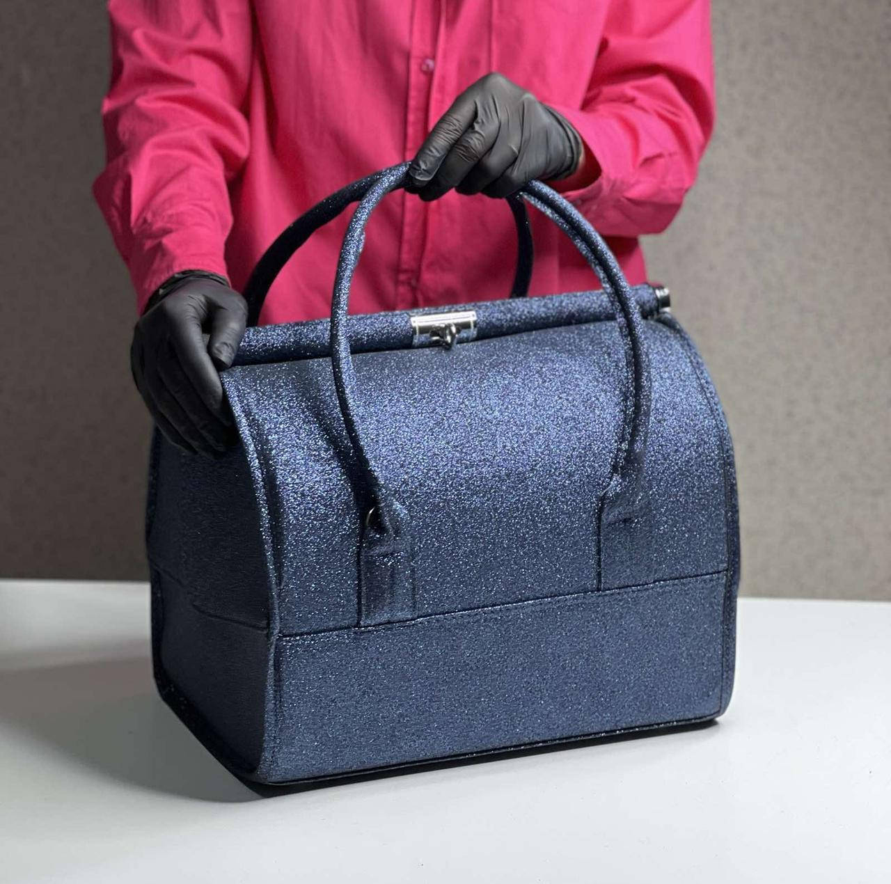 

Вместительная сумка кейс чемодан для бьюти мастеров синий с блёстками