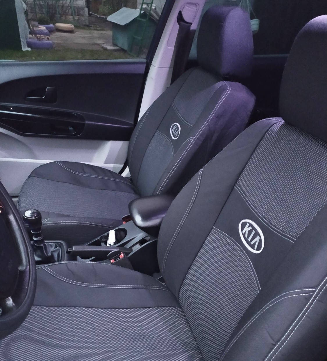 

Модельные автомобильные чехлы KIA CEED (2012-2018)