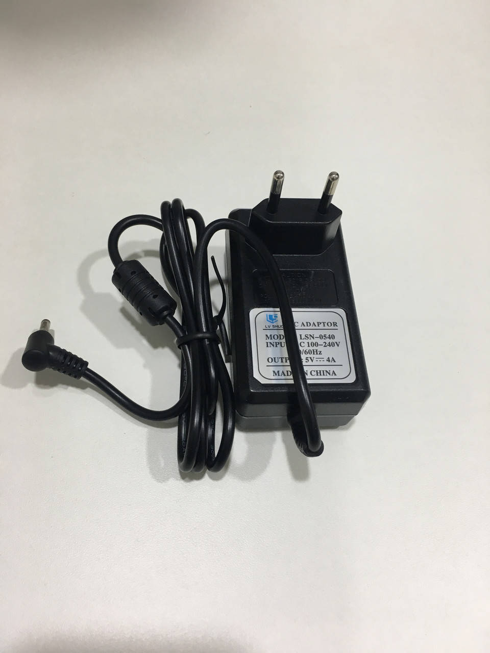 

Зарядка ,Блок питания для ноутбука Lenovo 5V 4A 20W (3.5*1.35) мм