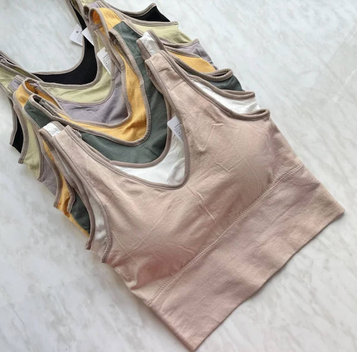 

Женский топик-майка на чашку А-В, Разные цвета