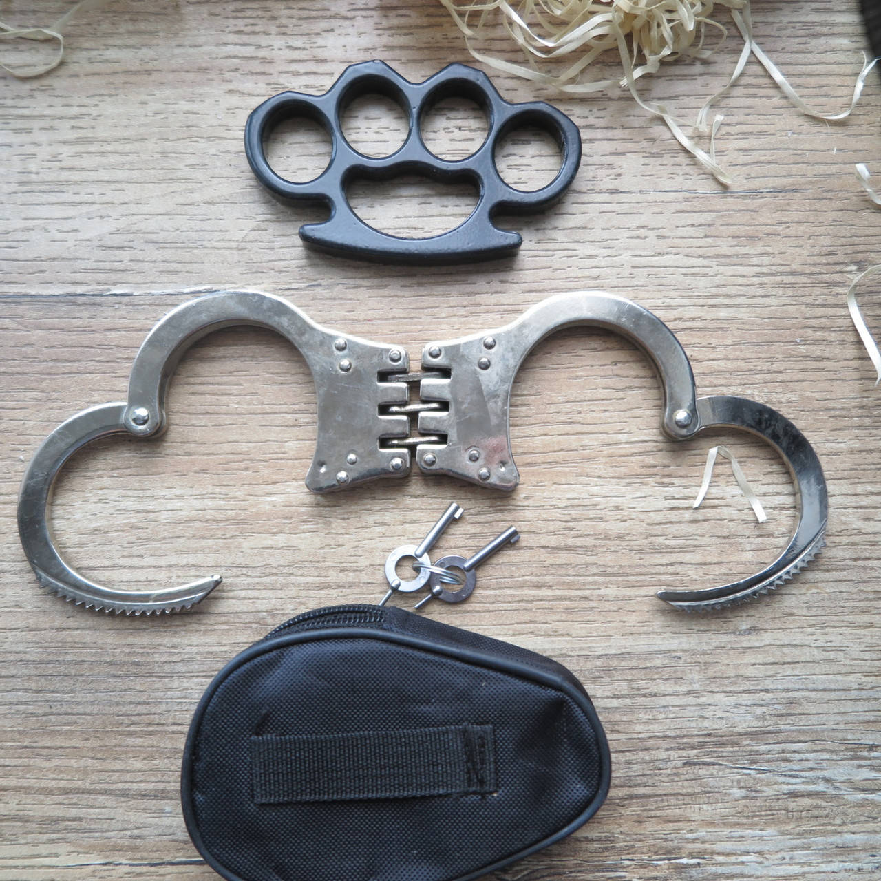 

Наручники стальные конвойные повышеной сложности замок Мексика для США