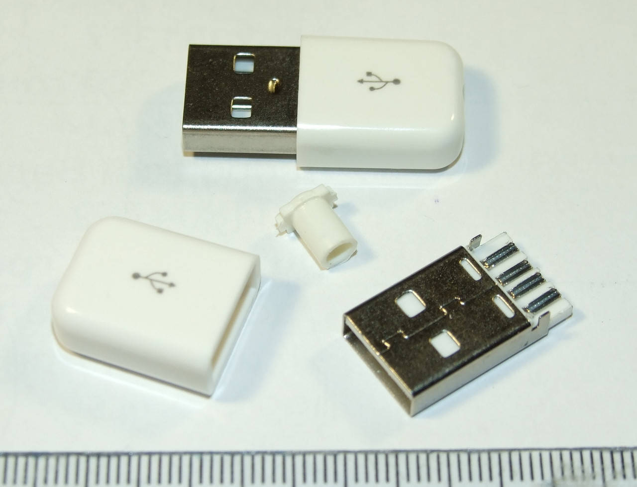 

JC021 USB 2.0 Штекер разъем коннектор роз'єм питания зарядки 4pin папа Белый