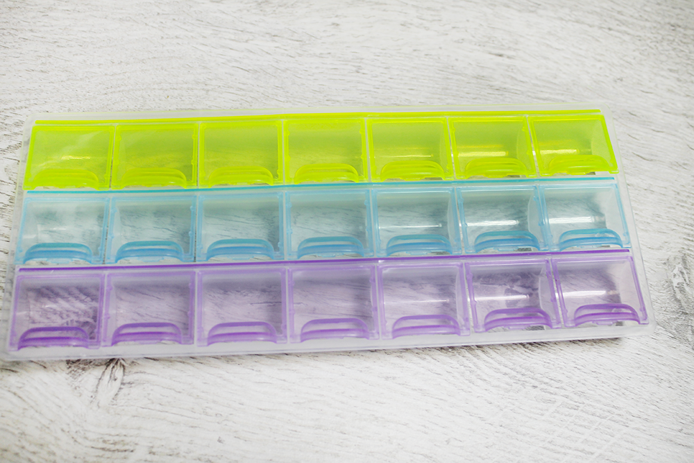 

Органайзер 21 ячейка островного типа 21х9см