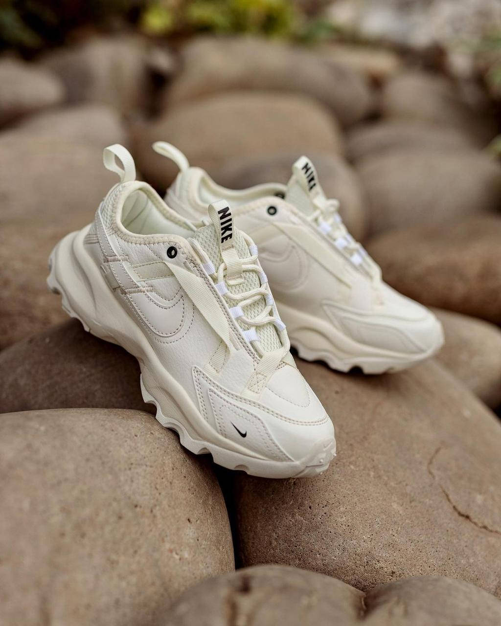 

Женские Кроссовки Nike TC 7900, Бежевый