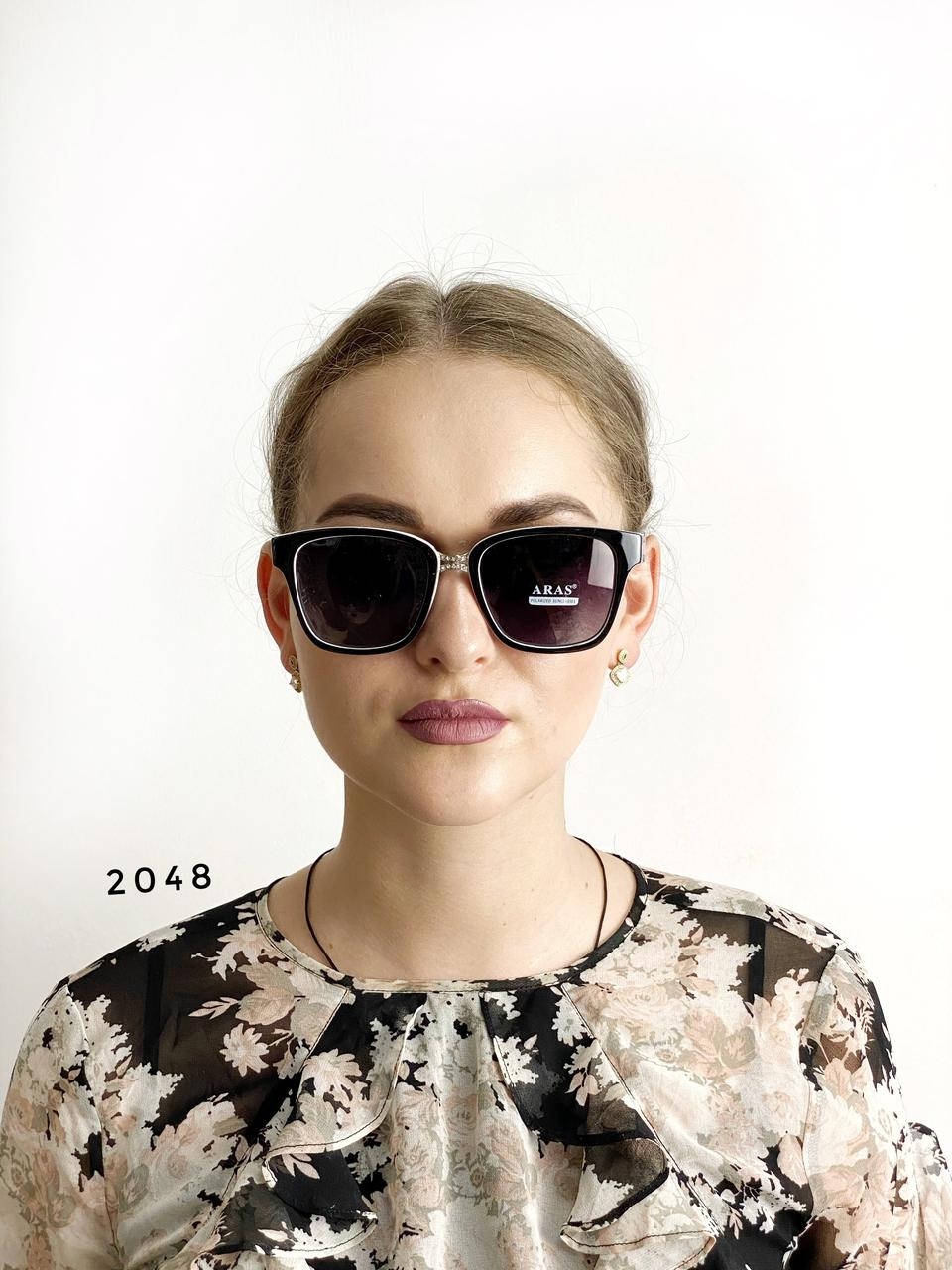 

Солнцезащитные очки Aras Polarized черные линзы с белыми дужками, Черный