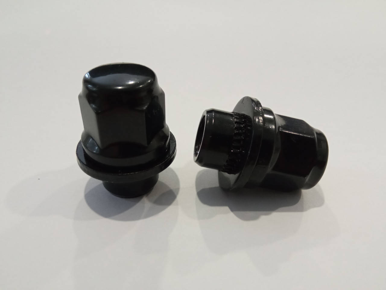 

Гайка колесная М12х1.5х37.5 Прессшайба TOYOTA,LEXUS TY 90942-01033 Black - черная