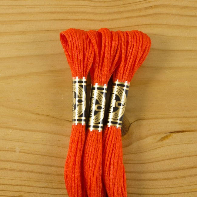 

Нитки мулине DMC 608 (Франция)