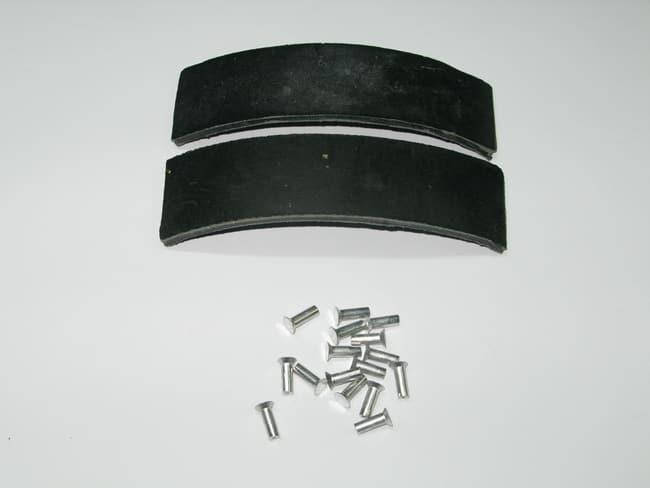 

Накладки колодок с заклепками