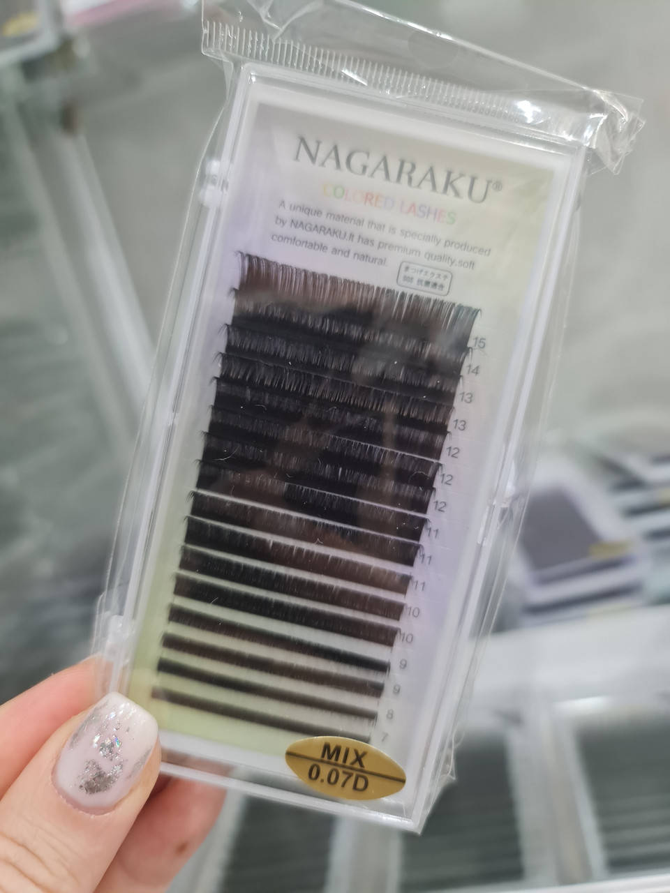 

Ресницы Nagaraku (коричневый) 0.07D