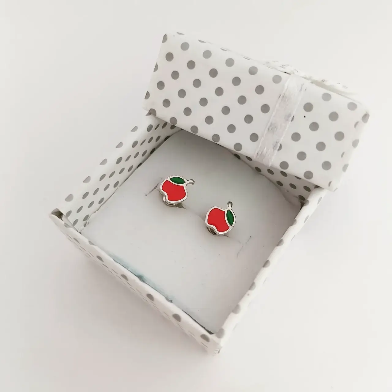 

СЕРЕБРЯНЫЕ СЕРЕЖКИ ПУСЕТЫ "ЯБЛОЧКО" С ЭМАЛЬЮ СЕРЬГИ-ВКРУТКИ ДЕТСКИЕ СЕРЬГИ