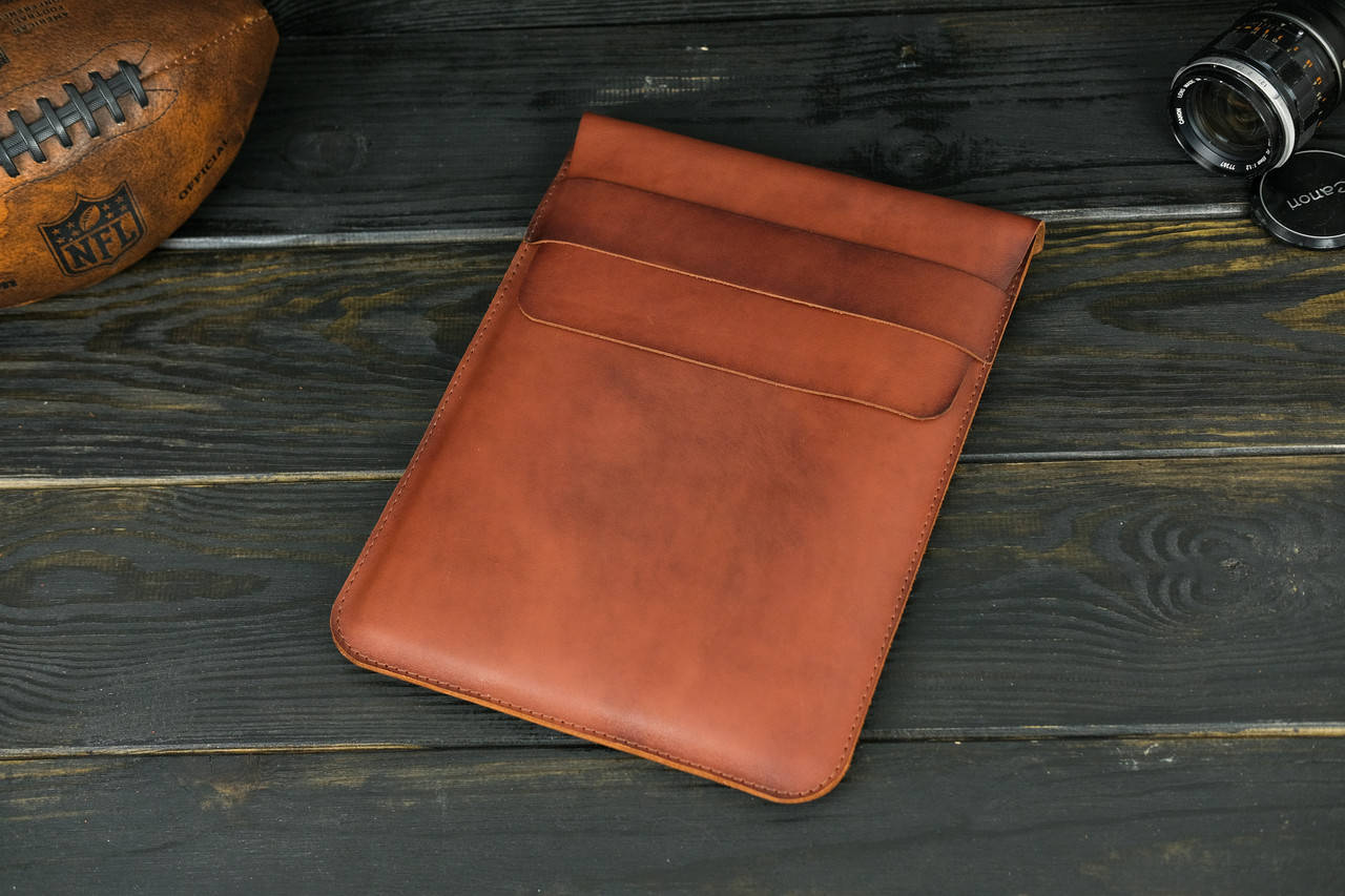 

Кожаный чехол для MacBook Дизайн №25, натуральная кожа итальянский Краст, цвет коричневий, оттенок Вишня, Коричневый