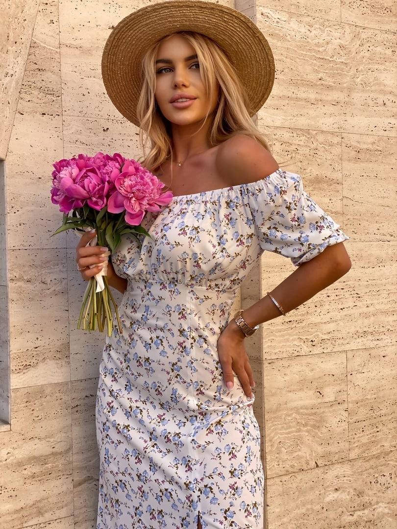 

Женское летнее платье сарафан с открытыми плечами и с разрезом \ миди длина \ S