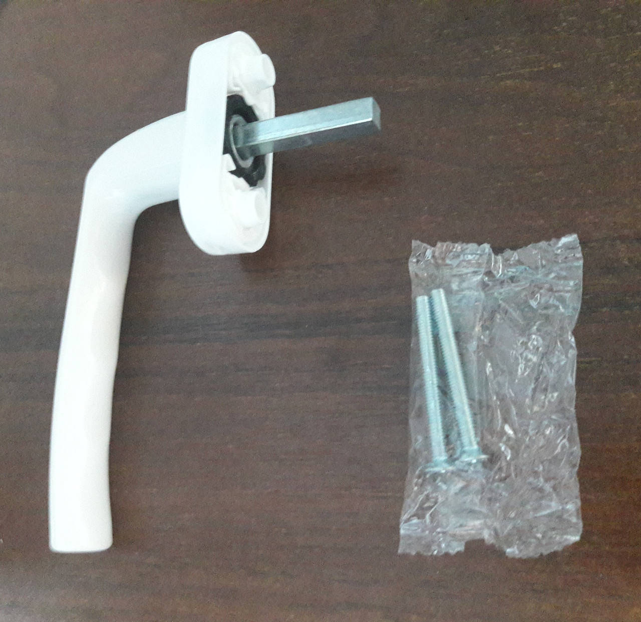 

Ручка металлопластикового окна Hoppe Compact без логотипа цвет белый