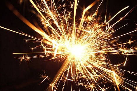 

Топ! Искристые Бенгальские огни 70 см, для торжества 5 шт/уп
