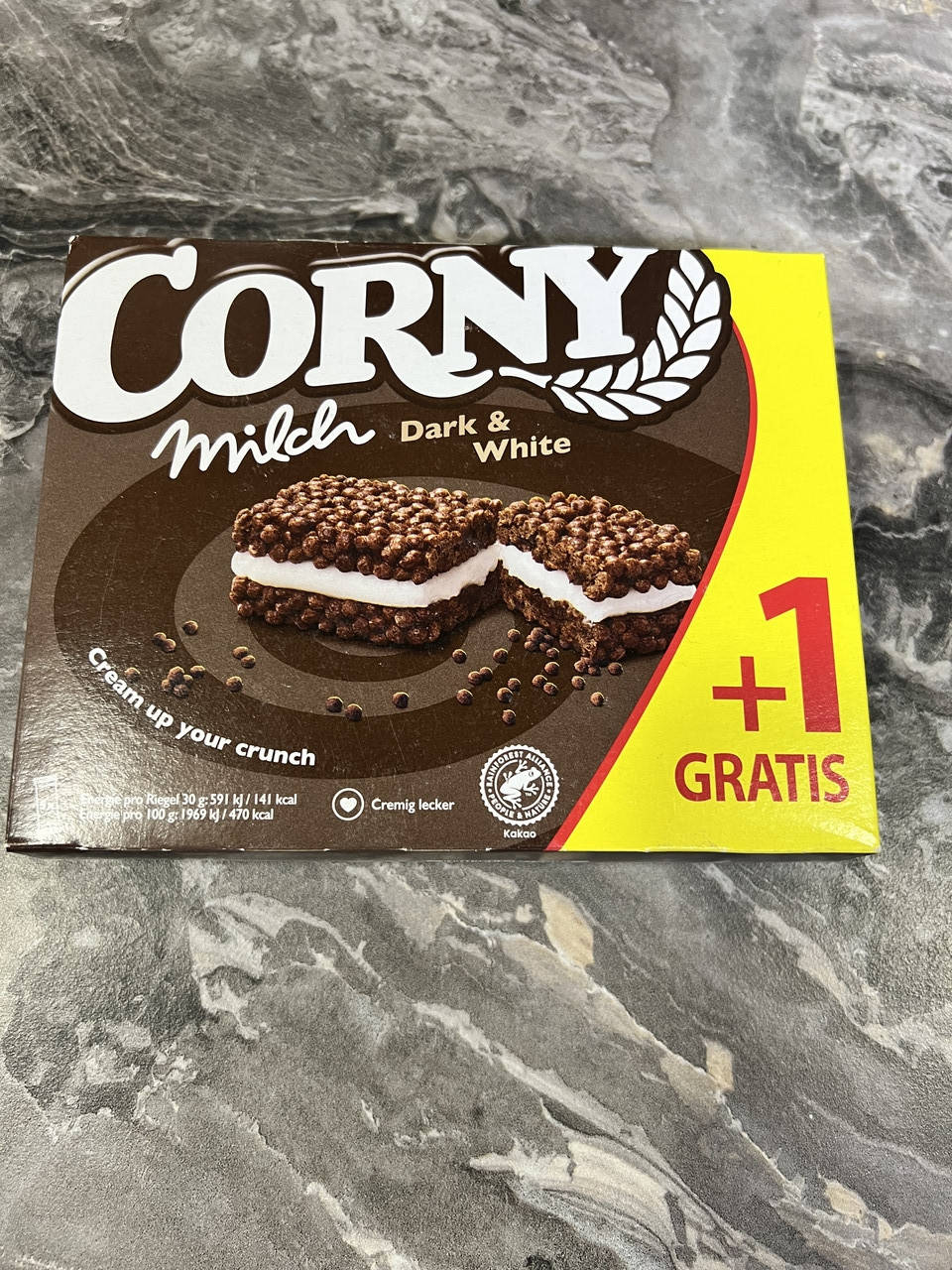 

Злаковые батончики Corny Dark & White 150 грм