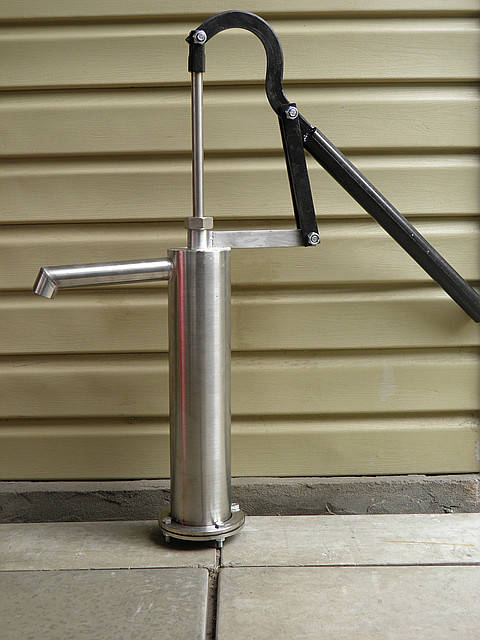 

Ручной насос для скважины. Ручной водяной насос.