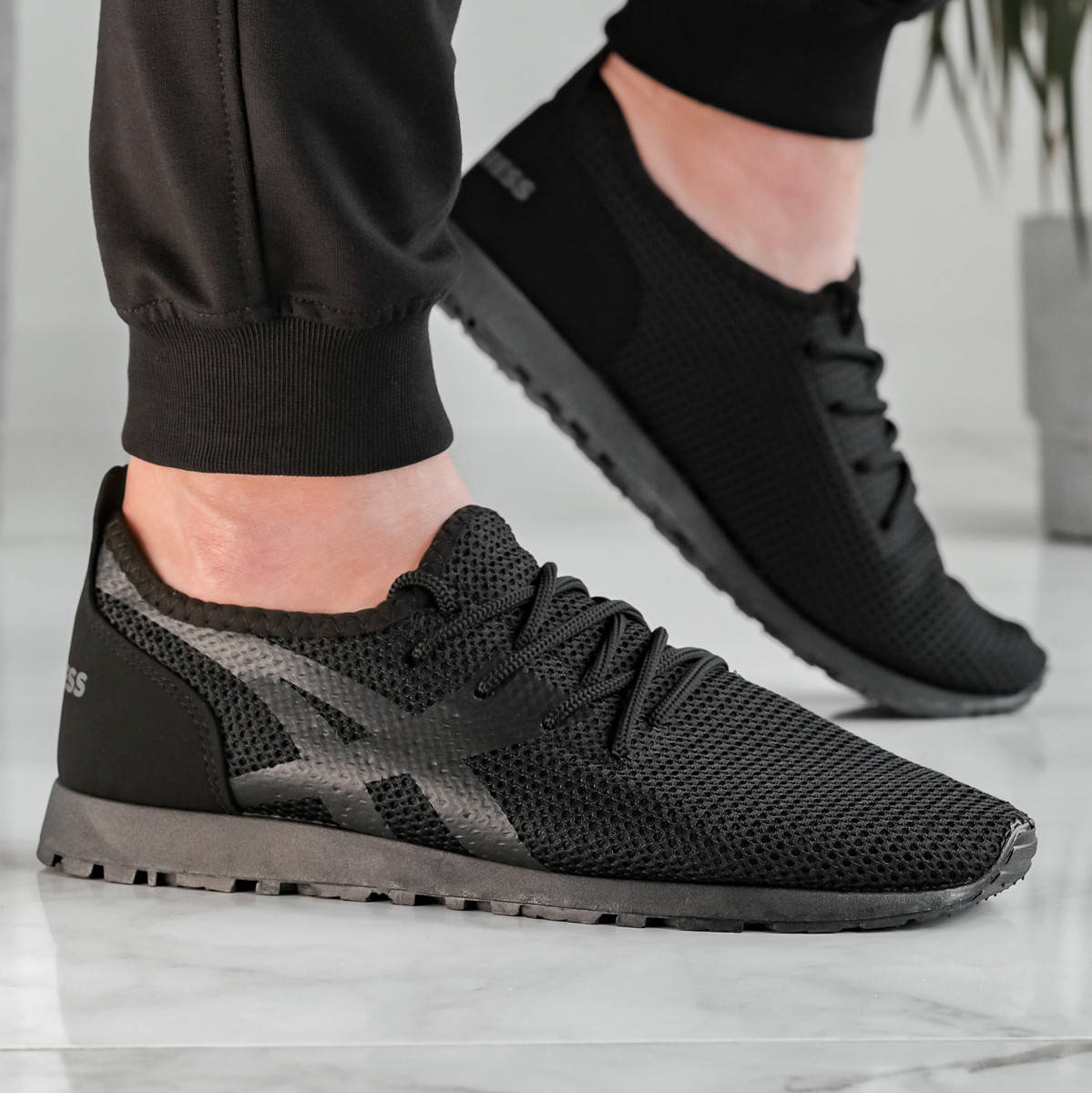 

Кроссовки мужские летние черного цвета (Пр-3305ч), Черный