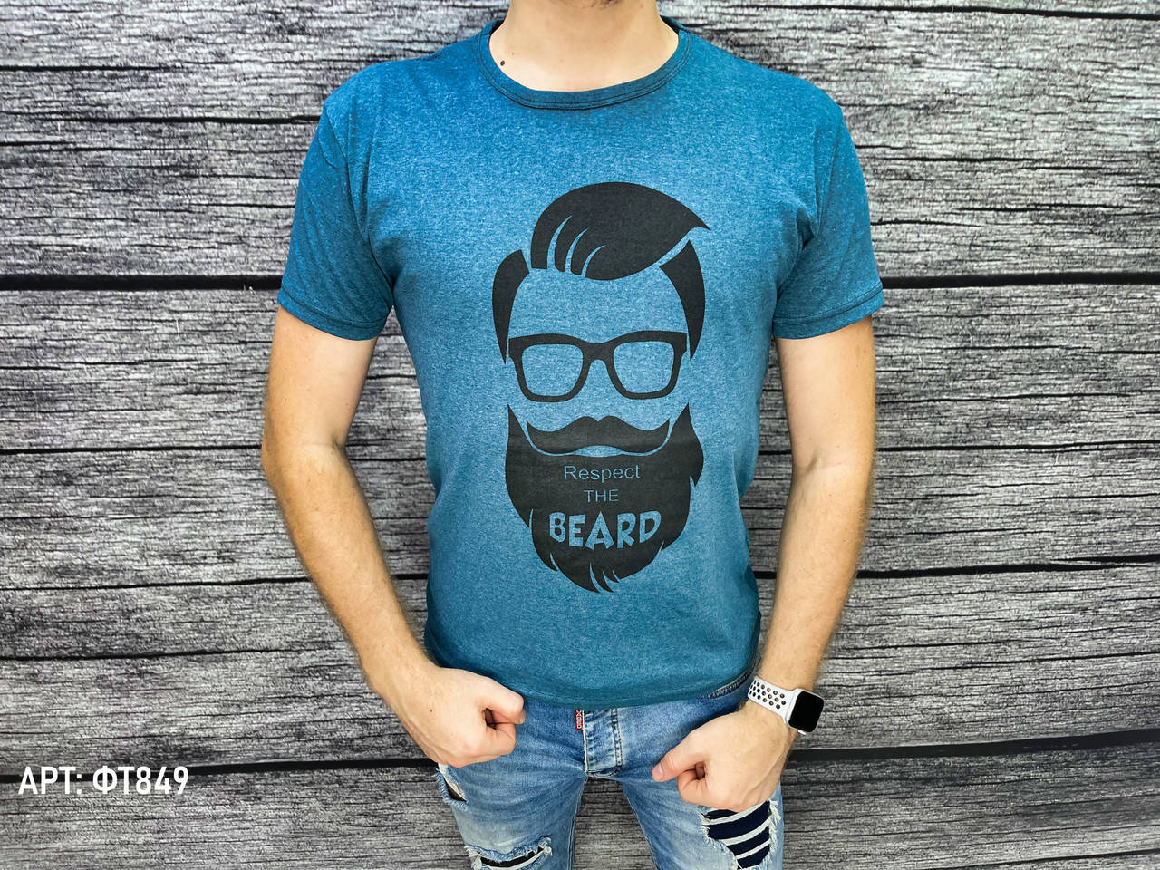 

Мужская футболка. Размеры: XL (маломерят на размер)