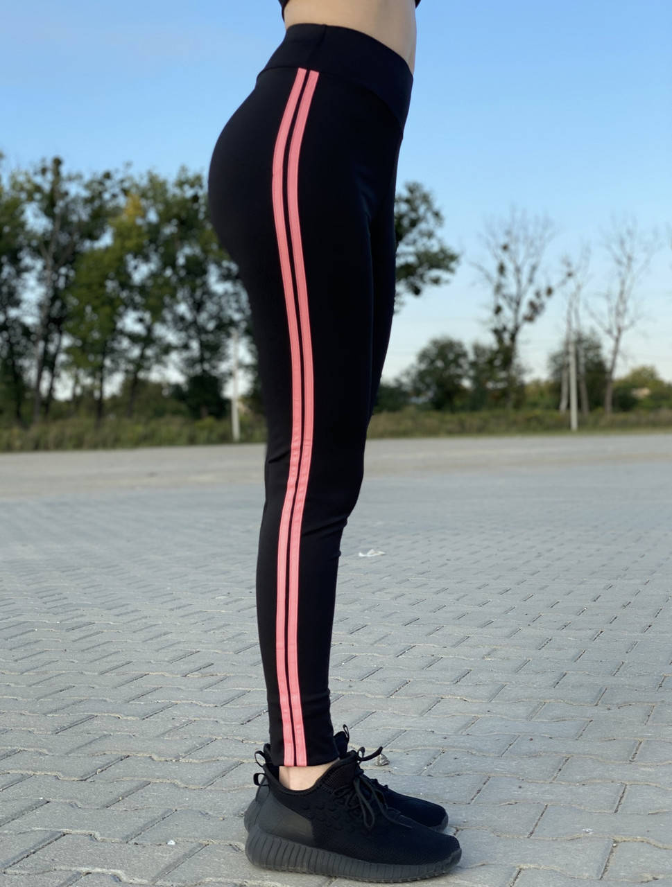 

Женские лосины с розовым лампасом ZH-100-5-pink (видеообзор) 50, Черный