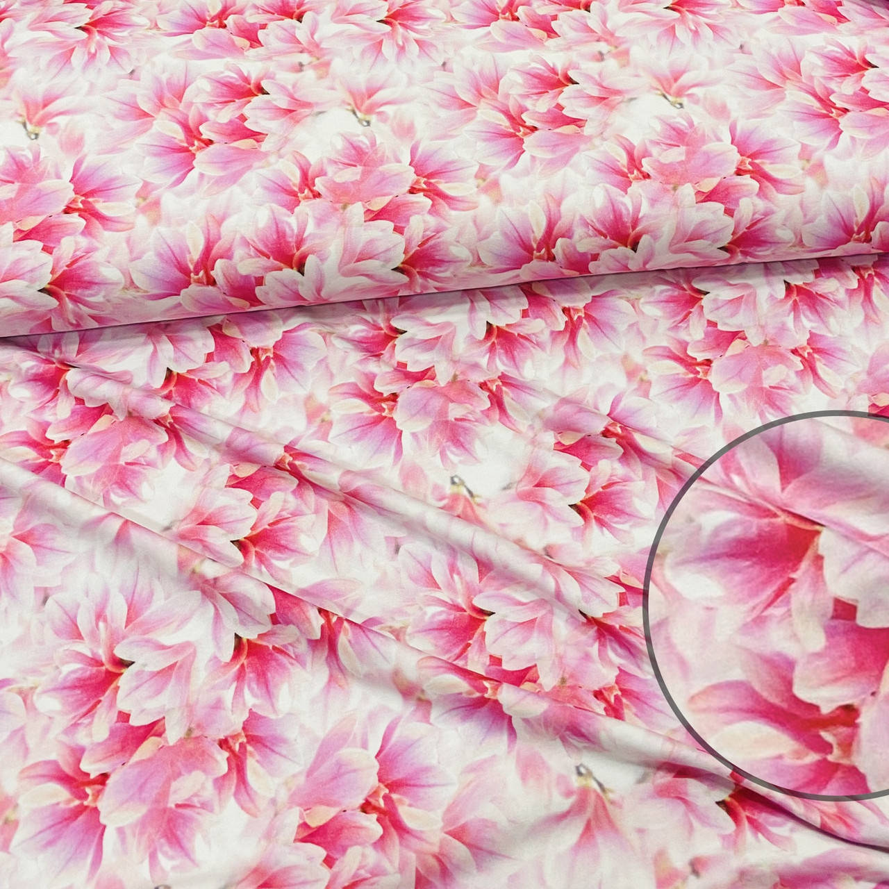 

Стрейч кулир Магнолия 3Д розовая Состав 95% хлопок 5% эластан для футболок шортиков платьев лосин, Розовый