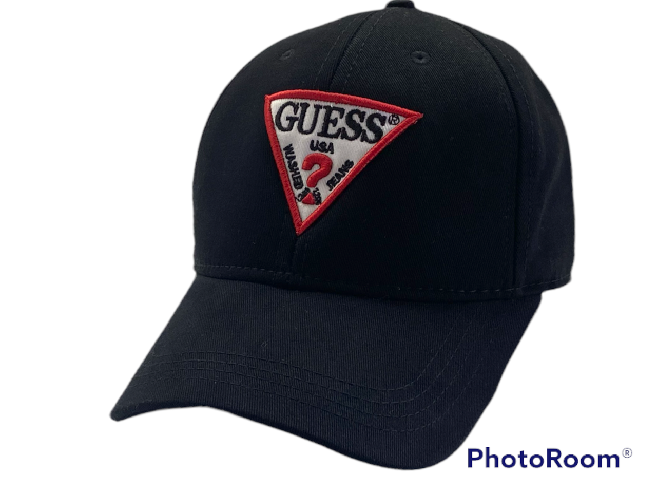 

Тракер Кепка Guess