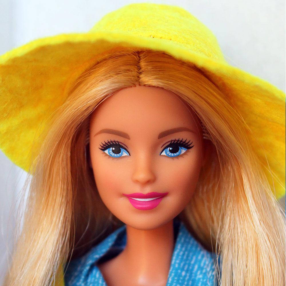 

Кукла Барби с шарнирными коленями в новом образе оригинал mattel