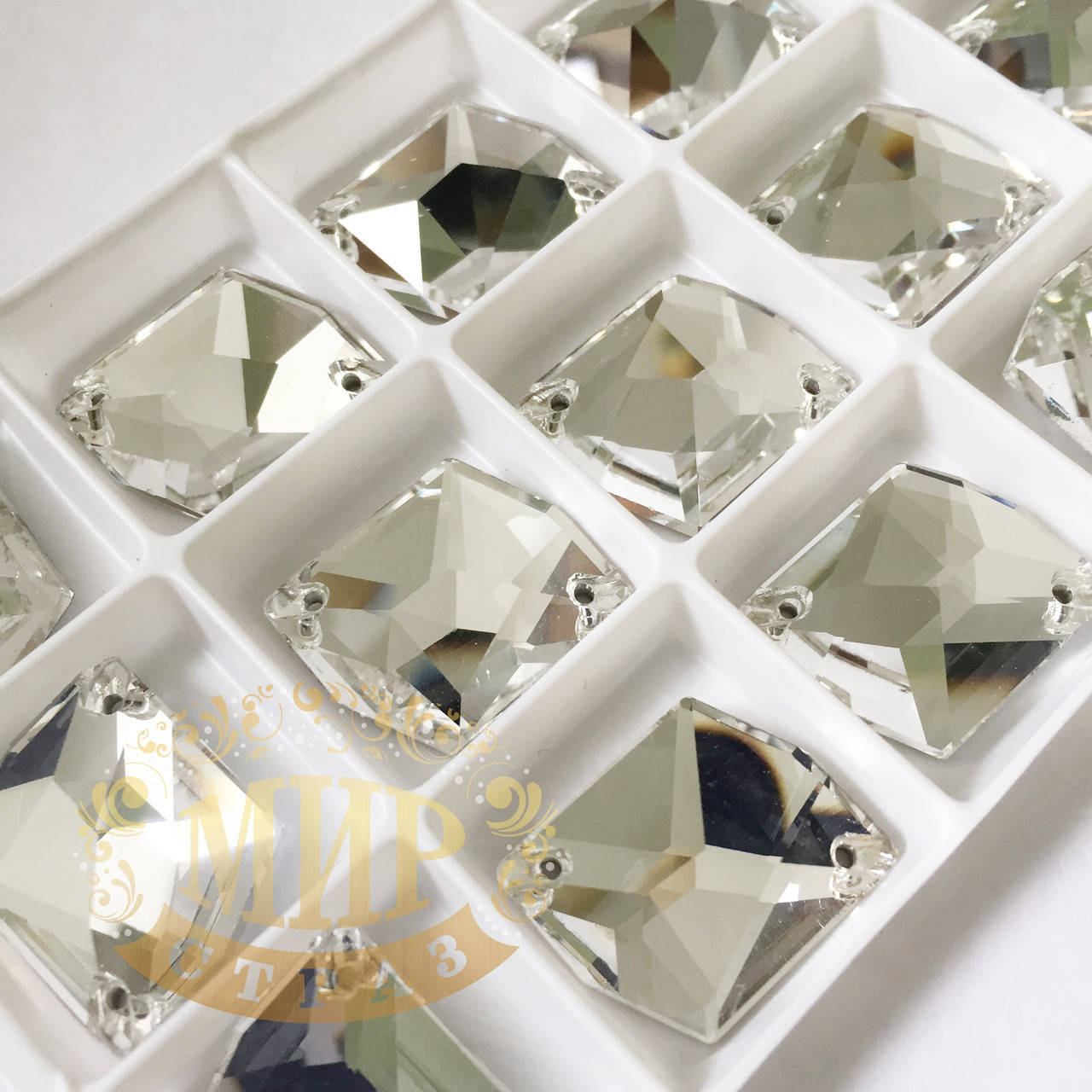 

Пришивные стразы Lux,13x17 мм, форма Космик, цвет Crystal, 1шт