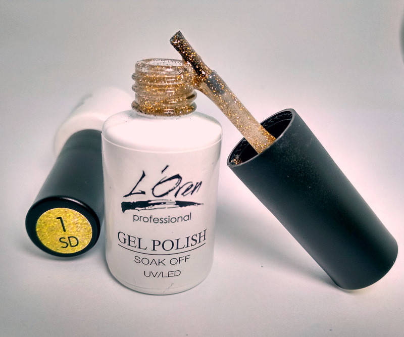 

Гель-лак для ногтей L`oren светоотражающий 7 мл № 01 SD Золотые блёстки