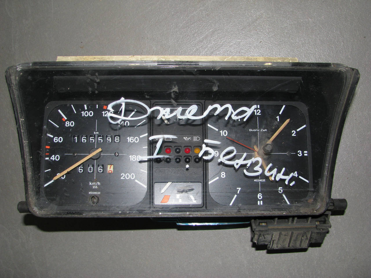 

Б/у панель приборов Volkswagen Jetta I