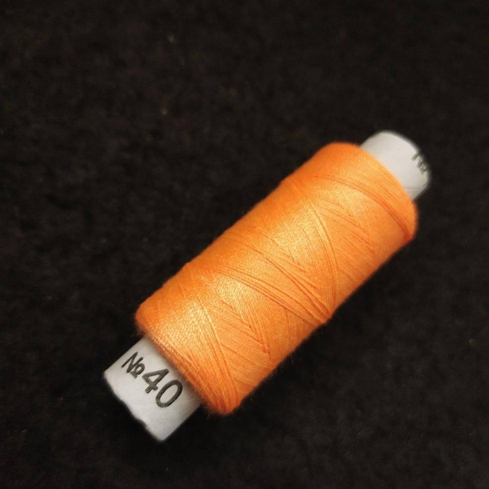 

319 Нитки в катушках, швейные 100 полиэстер 40/2 (боб 200м)