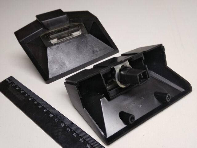 

Фонарь освещения номерного знака ВАЗ 2106, Россия пара